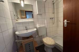 KÖLN-SÜLZ ! Bezugsfreies Appartement mit Balkon in ruhiger Seitenstraße ... – Die vollständige Adresse der Immobilie erhältst du vom Anbieter., 50937 Sülz, Köln – Vorschaubild 3