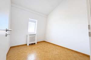 Ziehen Sie sofort ein - Maisonette-DG-Wohnung mit Loggia in Johanneskirchen – Die vollständige Adresse der Immobilie erhältst du vom Anbieter., 81927 Johanneskirchen, München – Vorschaubild 12