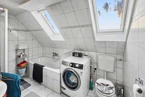 Ein Einfamilienhaus mit Einliegerwohnungen voller Möglichkeiten – Zuhause gestalten in Eggolsheim – Die vollständige Adresse der Immobilie erhältst du vom Anbieter., 91330 Eggolsheim – Vorschaubild 11