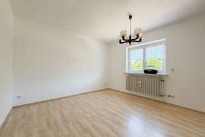 Energetisch modernisiertes Ein- bzw. Zweifamilienhaus mit Doppelgarage und Garten! – Die vollständige Adresse der Immobilie erhältst du vom Anbieter., 96253 Untersiemau – Vorschaubild 16