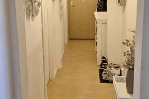 Provisionfreie charmante 4-Zimmer-Wohnung mit Balkon von Privat – Die vollständige Adresse der Immobilie erhältst du vom Anbieter., 13059 Neu-Hohenschönhausen, Berlin – Vorschaubild 3