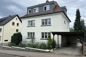 Modernisiertes 3‑Familienhaus mit stabilen Mieteinnahmen in gefragter Lage nahe Universität