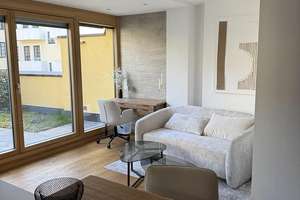 Exklusives Wohnen im Lehel - Möblierte, neuwertige Wohnung mit Lift & Klimatisierung & Dachterrasse