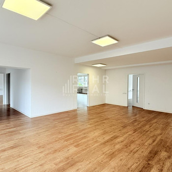 ÄRZTEHAUS sucht GYNÄKOLOGIE oder UROLOGIE  | Praxis | Bayenthal | 