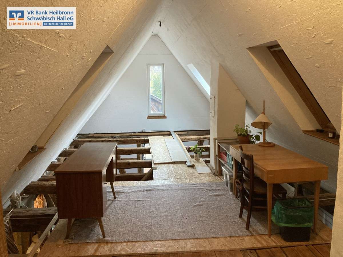 Immobilie in Rosengarten - GROßES CHARMANTES FACHWERKHAUS 
MIT SCHEUNE IN RIEDEN - Bild 7