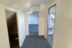 Schönes DG-Apartment mit einem Zimmer und EBK in Düsseldorf-Hamm – Die vollständige Adresse der Immobilie erhältst du vom Anbieter., 40221 Hamm, Düsseldorf – Vorschaubild 2