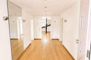 Großzügige Wohnung über zwei Ebenen in Düsternbrook – Die vollständige Adresse der Immobilie erhältst du vom Anbieter., 24105 Düsternbrook, Kiel – Vorschaubild 4