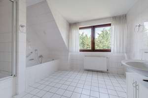 Großzügiges Einfamilienhaus mit Einliegerwohnung, schönem Garten & vielseitigem Grundriss – 40229 Eller, Düsseldorf – Vorschaubild 21