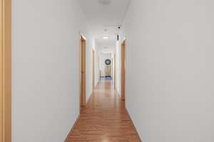 Großes Mehrfamilienhaus, Pool u. Doppelgarage, gepflegt, teilrenoviert – Hochlandstraße 27, 80995 Feldmoching, München – Vorschaubild 33