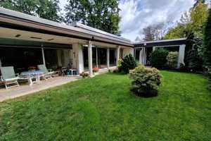 Das ganz besondere Angebot, freistehender Bungalow in topp Wohnlage von Neu Isenburg-Gravenbruch... – Fasanenstraße 22, 63263 Offenbach (Kreis) – Vorschaubild 1