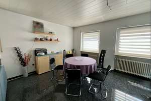 Modernisiertes Zweifamilienhaus mit Garage und kleinem Hof – 67065 Mundenheim, Ludwigshafen am Rhein – Vorschaubild 3