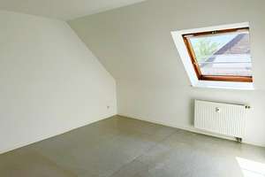 Geräumige 3-Raum-Wohnung im Dachgeschoss in Alt-Schönefeld – Heinkstr. 2, 4347 Schönefeld-Abtnaundorf, Leipzig – Vorschaubild 3
