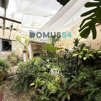 Renovierungsbedürftiges Haus in Muro