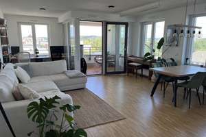 Urbanes Wohnen mit Highlight-Dachterrasse: Stilvolles 2-Zi.-Apartment im beliebten Hanna-Carré HC28 – Johanna-Dachs-Str. 36, 93055 Ostenviertel, Regensburg – Vorschaubild 3