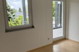 Helle 3 Zimmer und 2 Balkone, Gäste-WC, Fußbodenheizung, Bad mit Wanne und Dusche – Altenhoferstr. 178, 42719 Wald, Solingen – Vorschaubild 18