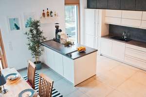 KfW-40 Haus in ruhiger Südhanglage - sofort einziehen statt bauen – Kaffeeberg 32, 86456 Gablingen – Vorschaubild 9