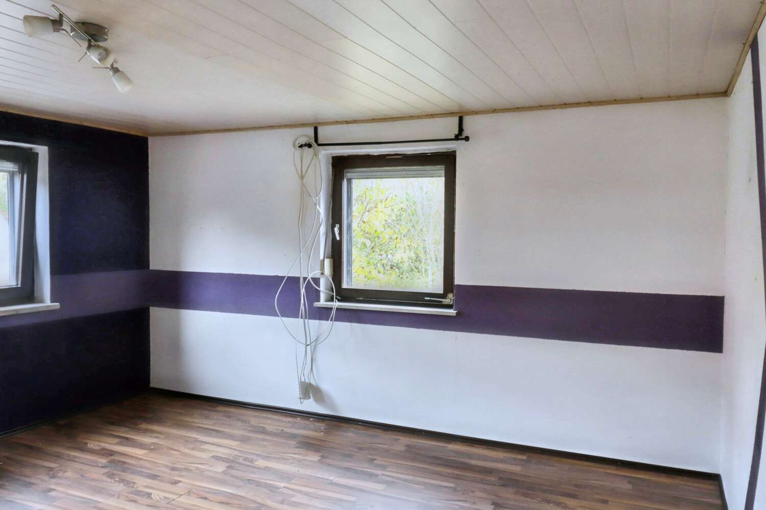 Immobilie in Leutershausen - Großzügiges Anwesen mit vielfältigen Entwicklungsmöglichkeiten und Potenzial - Bild 1