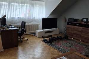 Top Kapitalanlage - 3 Zimmer Dachgeschosswohnung mit Loggia – Artilleriestr. 70, 51147 Köln – Vorschaubild 2