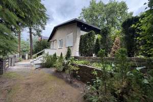 Befristet bis 02/2028 | Gepflegter Bungalow mit Vollkeller, Pool und großzügigem Grundstück – unter den briken 73, 12555 Köpenick, Berlin – Vorschaubild 2