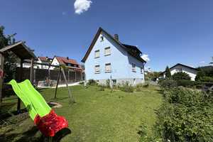 Charmantes Ein- bis Zweifamilienhaus mit großem Grundstück und Doppelgarage in ruhiger Lage – Göppingen (Kreis) – Vorschaubild 1