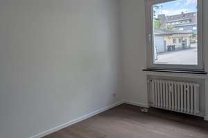 *umfangreich renoviert* *eigener Balkon* *allg. Garten* *Parkplatz mögl.* – Am Zehnthof 38, 45139 Frillendorf, Essen – Vorschaubild 9