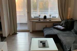 Schöne renovierte 1-Zimmer Wohnung mit Loggia und EBK  – Königswieser Straße 1, 81475 München – Vorschaubild 1