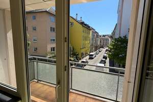 Lichtdurchflutete 2,5-Zimmer-Wohnung mit 2 Balkonen am Hölderlinplatz – Kornbergstr 50, 70176 Hölderlinplatz, Stuttgart – Vorschaubild 4