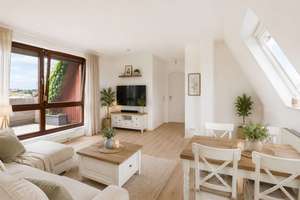 Über den Dächern von Untertürkheim: Wohnung mit Loggia und Weitblick auf die Weinberge! – 70327 Untertürkheim (Ortsteil), Stuttgart – Vorschaubild 6