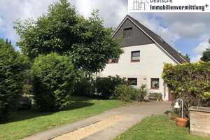 Einfamilienhaus mit Einliegerwohnung in Henstedt-Rhen - am Naturschutzgebiet! Courtagefrei! – Die vollständige Adresse der Immobilie erhältst du vom Anbieter., 24558 Henstedt-Ulzburg – Vorschaubild 2