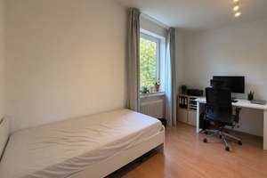 Geräumige 3-Zimmer-Wohnung mit Balkon und idealer Anbindung in ruhiger Lage von Benrath – 40597 Benrath, Düsseldorf – Vorschaubild 9
