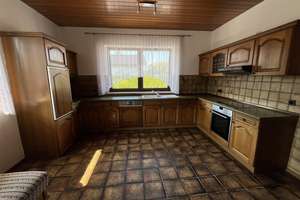 Großzügiger Bungalow mit Traumgrundstück, Dreifachgarage in Markt Eichendorf - provisionsfrei – Die vollständige Adresse der Immobilie erhältst du vom Anbieter., 94428 Eichendorf – Vorschaubild 14