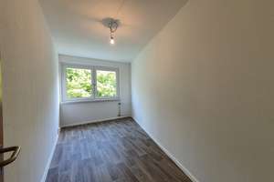 1000 € Gutschein sichern-Frisch renovierte 4-Zimmer-Wohnung mit Wannenbad ! – Am kleinen Feld 28, 4205 Grünau-Nord, Leipzig – Vorschaubild 5