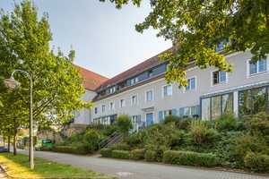 Schöne kleine 3 Zimmer Wohnung in ruhiger Lage mit Anmietung eines separaten Stellplatzes! – Heinz-Bongartz-Str. 14, 1239 Dresden – Vorschaubild 6