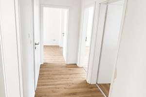 Erstbezug nach Sanierung – Exklusive 3-Zimmer-Wohnung mit Fußbodenheizung in zentr. Lage von Siegen – Schlachthausstraße 6, 57072 Siegen – Vorschaubild 2