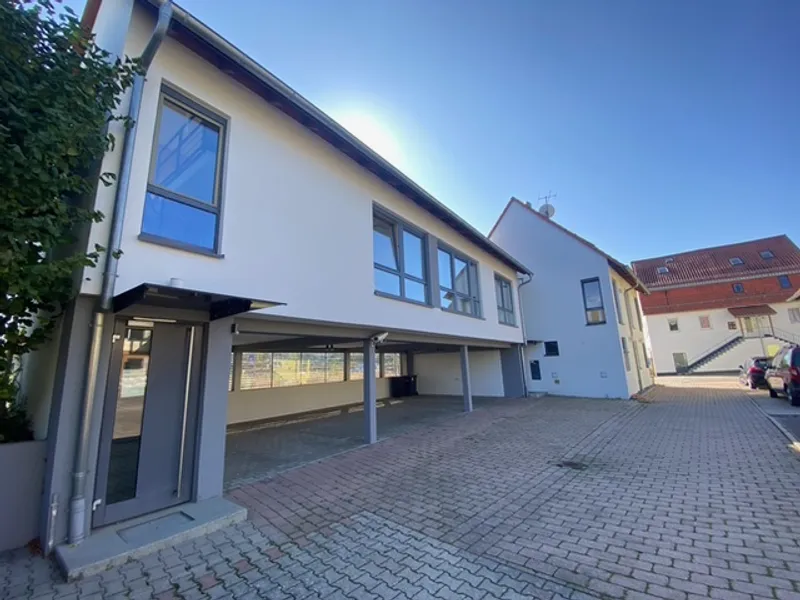 2-entrance Multi-family House – Rutesheim – modern office-to-residential conversion - 2