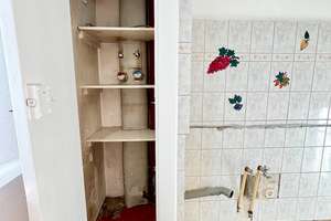 Charmante 2-Zimmer-Wohnung im 1. Obergeschoss mit Potenzial in gepflegtem Altbau – Olbersstraße 51G, 10589 Charlottenburg, Berlin – Vorschaubild 12