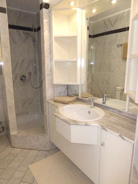 Leider schon V-E-R-K-A-U-F-T... image