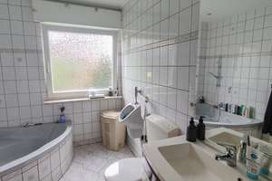 Gepflegtes Einfamilienhaus mit Einliegerwohnung in ruhiger Lage von Brandscheid – Baujahr 1998 – Die vollständige Adresse der Immobilie erhältst du vom Anbieter., 56459 Brandscheid – Vorschaubild 12