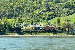 Architektonisches Juwel am Mittelrhein - Exklusive Villa in erster Rheinlage mit Blick aufs Wasser