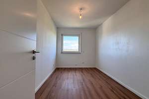 Kernsanierte 4-Zimmer-Wohnung mit Weitblick, großzügigem Grundriss & privatem TG-Stellplatz  – Die vollständige Adresse der Immobilie erhältst du vom Anbieter., 89134 Blaustein – Vorschaubild 8