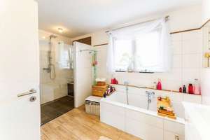 Moderne Stadtvilla mit Erdwärme, Südgarten & Pool in ruhiger Wohnlage – Die vollständige Adresse der Immobilie erhältst du vom Anbieter., 44625 Holsterhausen, Herne – Vorschaubild 7