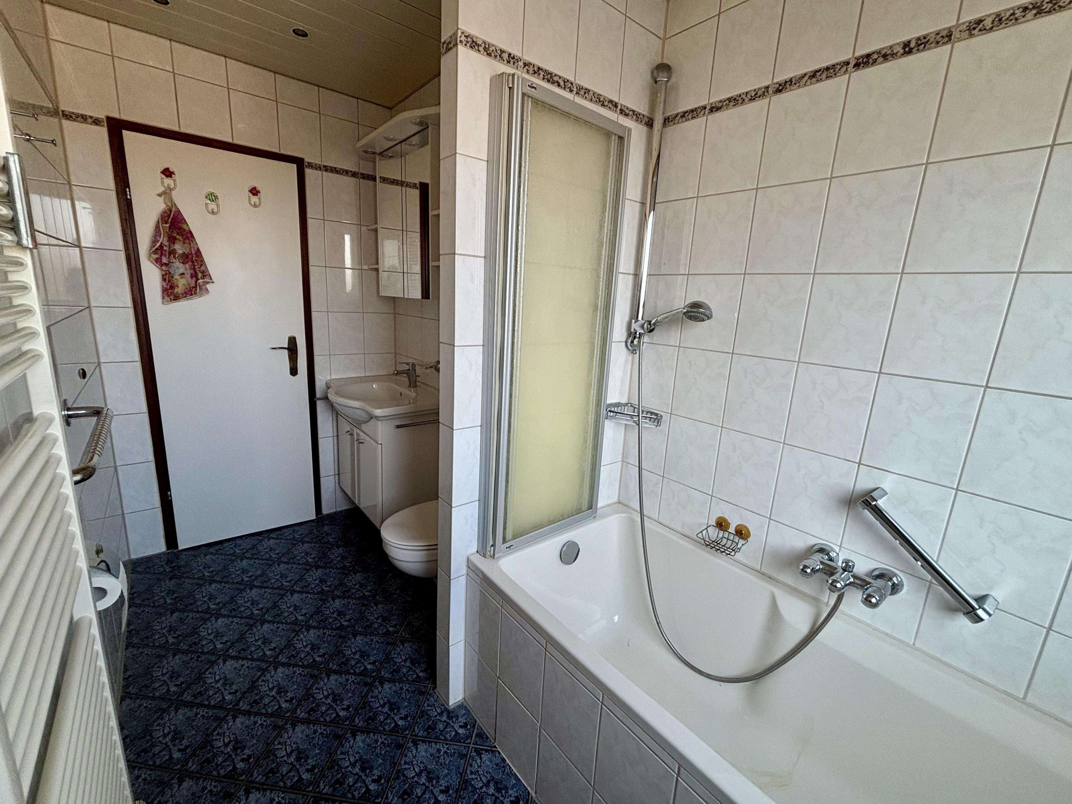 Immobilie in Isernhagen - Top-Etage + Platz für Kids - Bild 3