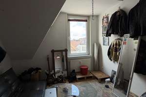 Traumhafte 2,5 Zimmer Dachgeschoss Wohnung Augsburg ab 01.08 – Innere Uferstraße 15, 86153 Rechts der Wertach, Augsburg – Vorschaubild 5