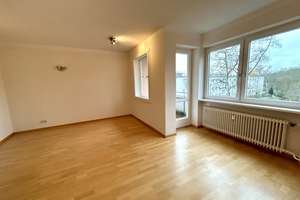 Ankommen und Wohlfühlen – 2-Zimmer-Idylle mit Waldblick in Zehlendorf