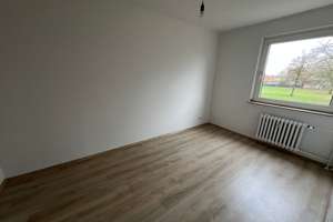 Schöne Wohnung - 2 Zimmer mit Balkon - weisses Wannenbad - Duisburg Rheinhausen – Franz-Schubert-Straße 4, 47226 Rheinhausen-Mitte, Duisburg – Vorschaubild 4