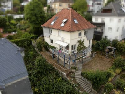 Sanierte Stadtvilla mit viel Platz in ruhiger Lage und mit Schlossblick
