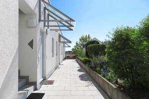 Ulm-Gögglingen schicke 4-Zi.-Maisonette mit 3 sonnigen Dachterrassen, EBK + TG, ohne Käuferprovision – Die vollständige Adresse der Immobilie erhältst du vom Anbieter., 89079 Gögglingen, Ulm – Vorschaubild 3