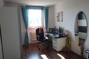 Helle teilmöblierte 2-Zi.-Whg. mit Westbalkon in BMW-Nähe, neuwertige EBK, provisionsfrei. – Schleissheimerstrasse 303, 80809 Am Riesenfeld, München – Vorschaubild 10
