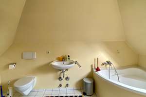 Ein Zuhause mit Charakter – Maisonette mit Dachterrasse und Wohlfühlatmosphäre – Die vollständige Adresse der Immobilie erhältst du vom Anbieter., 85055 Nordost, Ingolstadt – Vorschaubild 19