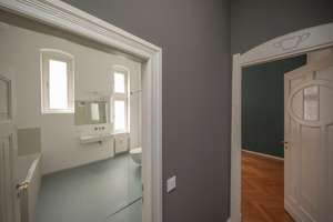 sehr schöne 6 zi-whg mit balkon EBK u. aufzug in der wielandstrasse – Die vollständige Adresse der Immobilie erhältst du vom Anbieter., 10629 Charlottenburg, Berlin – Vorschaubild 7